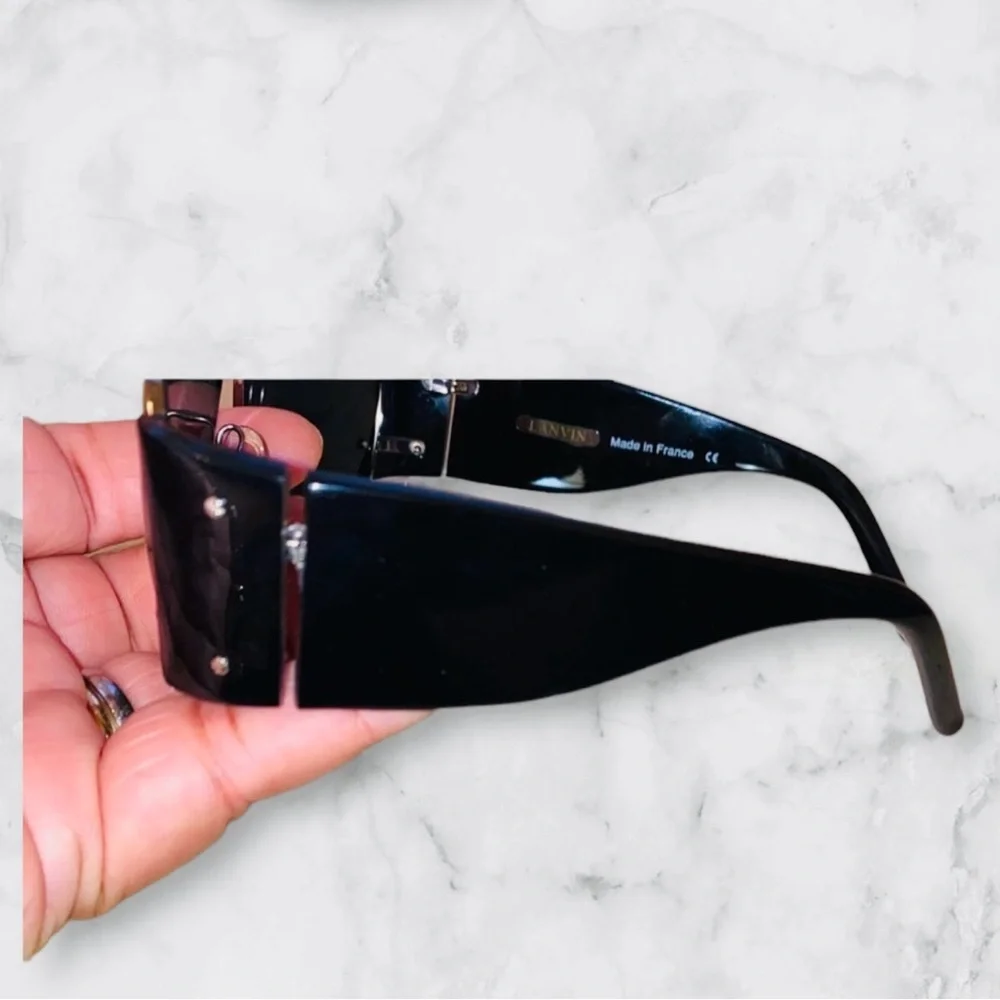 Lanvin  Black Avatar Sunglasses make in France